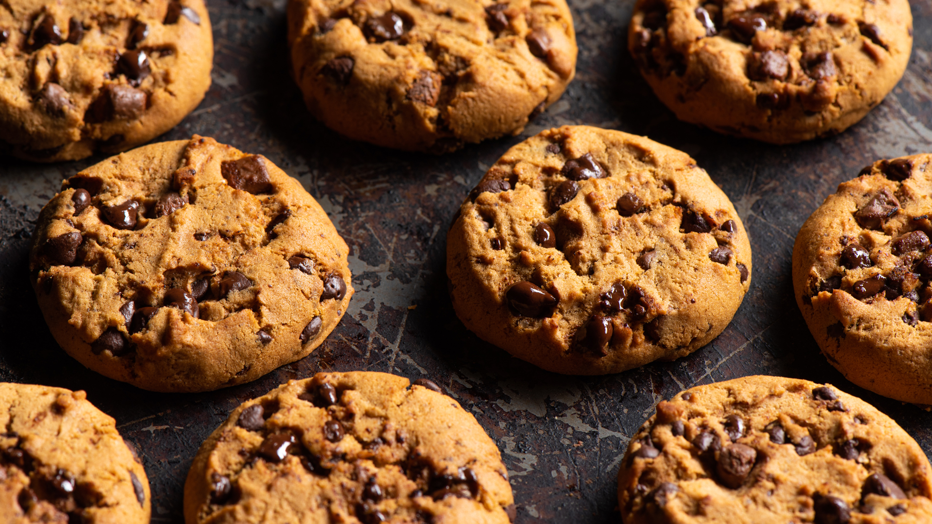 These flourless, gluten-free chocolate chip cookies are addictive.